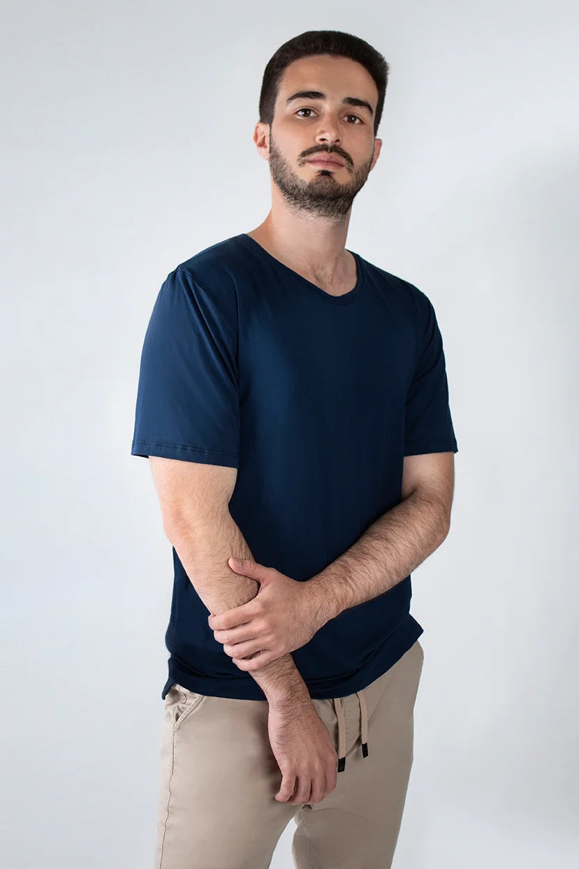 Playera de bambú cuello v, ropa de bambú, moda sustentable